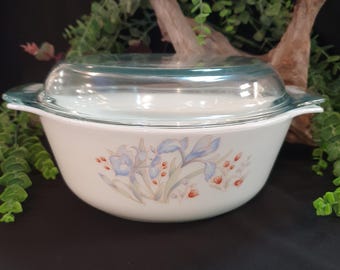Vintage Pyrex Blue Iris Casserole Dish – JAJ England 1980s Floral Milk Glass