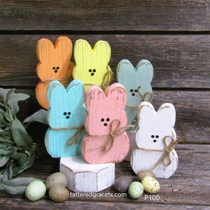 Rustic Wood Bunny Decor: Distressed Easter Peeps Bowl Fillers