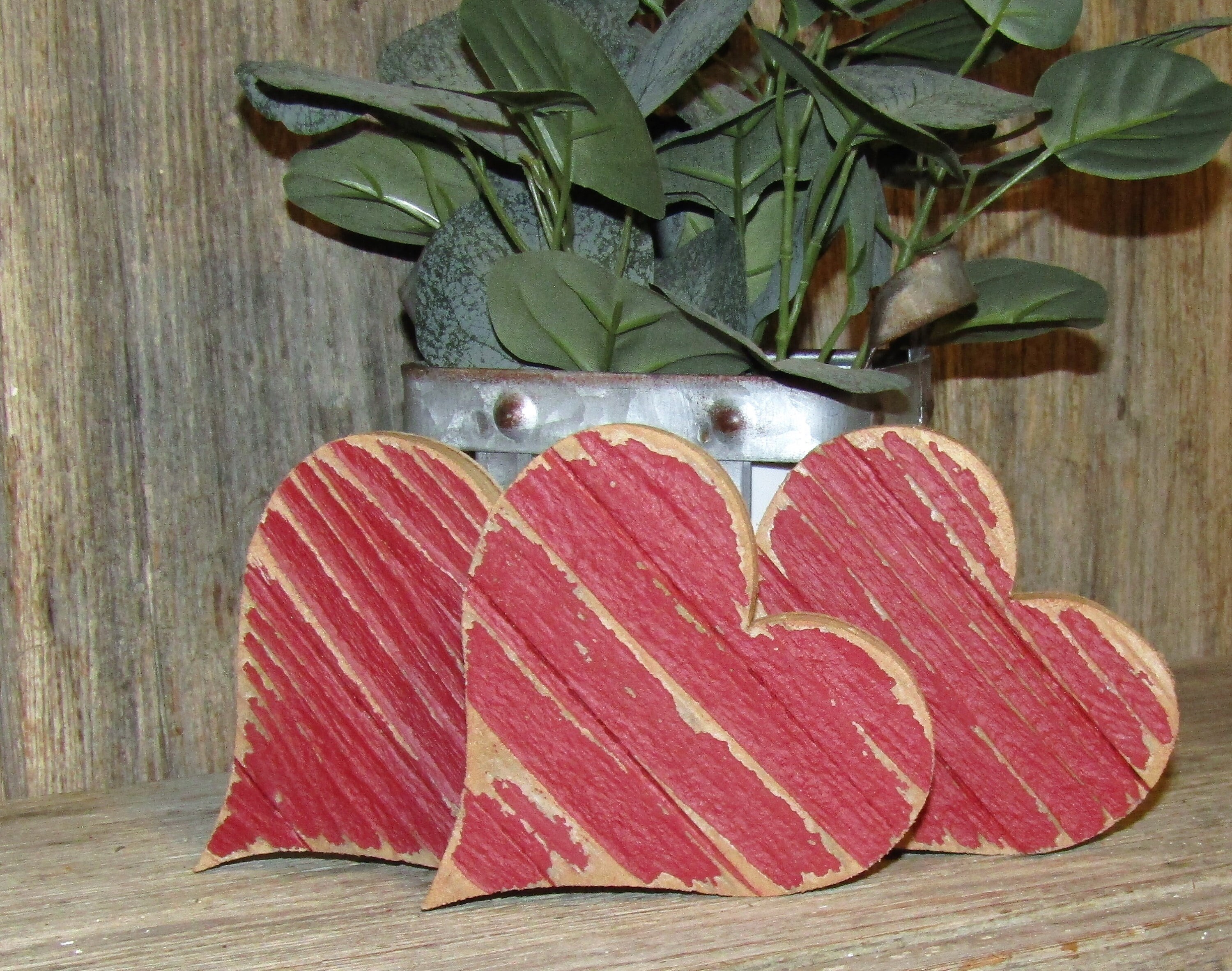 Small Wooden Chunky Heart  Heart crafts, Valentine wood crafts, Wood heart  crafts