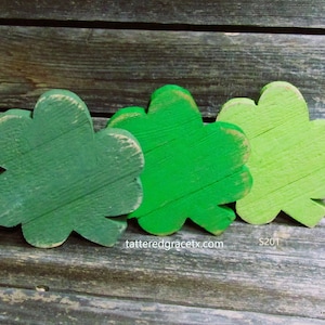 Rustic Wooden Shamrock Shelf Sitter: St. Patrick&#39;s Day Decor
