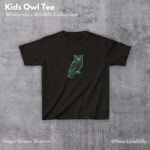 Kids Owl Graphic Tee Modern Neon Wilderness Animal Art Gift Boy Girl Youth Back to School Friends Birthday Camp Holiday Fun Gaming