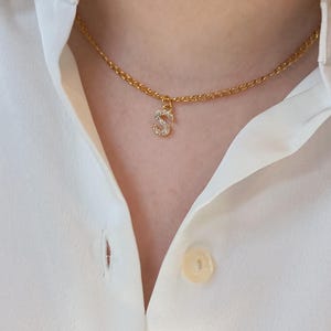 Colgante inicial de oro, colgante personalizado, colgante del alfabeto, regalo personalizado, collar con nombre, collar con letras, collar con nombre personalizado para ella, para él
