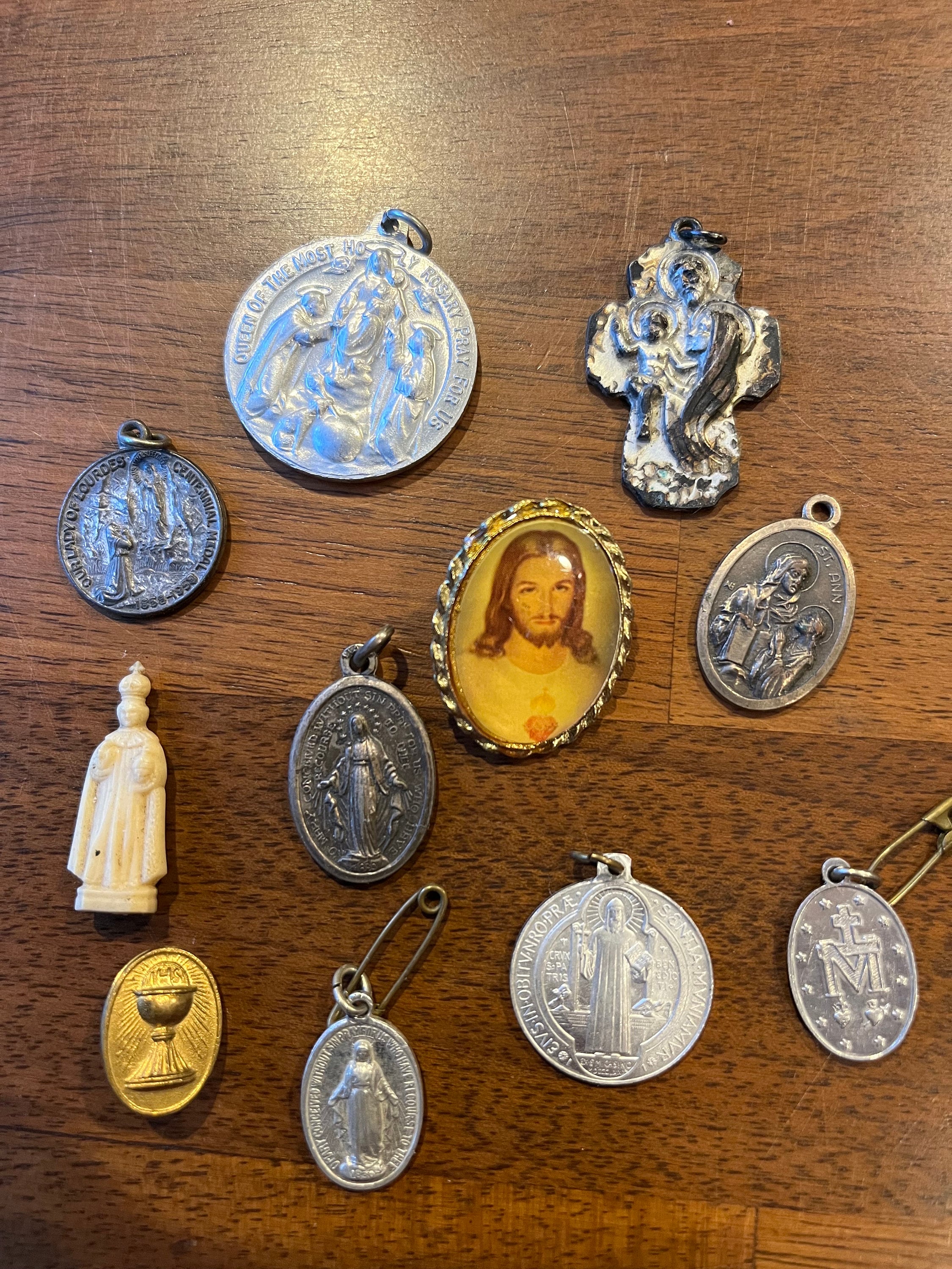 TEN Vintage Miraculous Medals. Catholic Meditation. Aluminum 