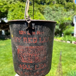 Antique Metal Bucket Black With Red Lettering 12 1/2 Lbs Net Dry Red Lead National Lead Dutch Boy Products Farmhouse Barn Primitive Decor