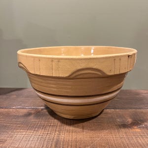 Large Farmhouse Mixing Bowl Yellow Ware White and Brown Stripes Scllop Design 9- 3/8&quot; Across Yellowware Stoneware Bowl