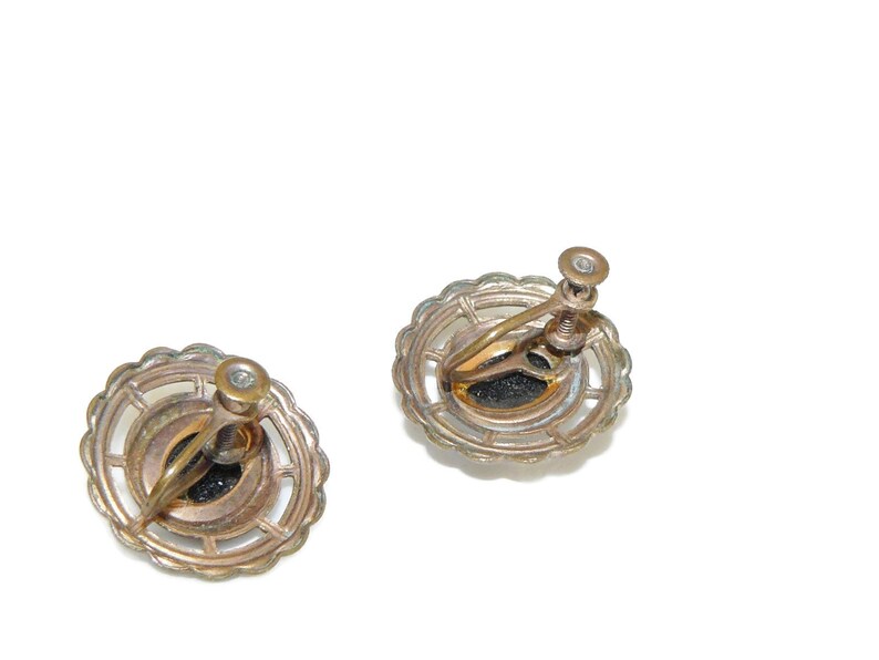 ON SALE Vintage Cameo Screw Back Earrings