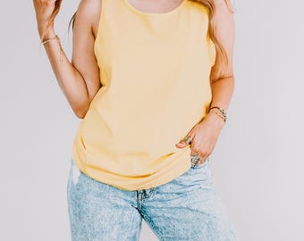 Comfort Colors® Tank Top, Minimalist Cotton Muscle Tee, Solid Color Summer Top, Sleeveless Casual Shirt, Basic Everyday Women’s Tank