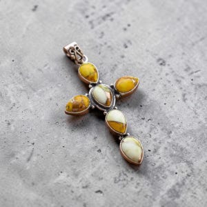 Colgante de diseño con forma de espada y turquesa Honey Dahlia, colgante de plata 925 hecho a mano con piedra en forma de pera.