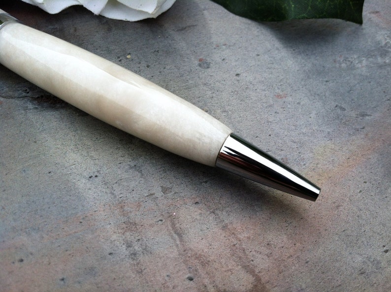 Wedding Guest Book Pen Modern White Pearl Writing Pen Free Engraving image 4