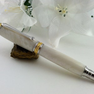 Wedding Guest Book Pen 22kt Shimmering White Pearl Writing Pen with Swarovski Crystal Inlay FREE Engraving image 4