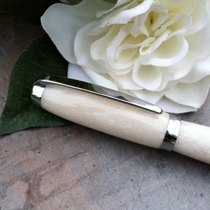 Wedding Guest Book Pen Modern White Pearl Writing Pen Free Engraving image 2