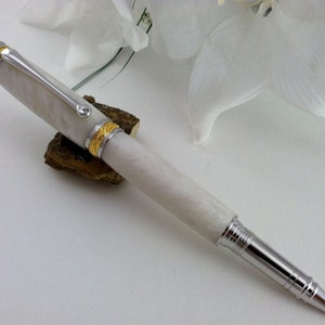 Wedding Guest Book Pen 22kt Shimmering White Pearl Writing Pen with Swarovski Crystal Inlay FREE Engraving image 5