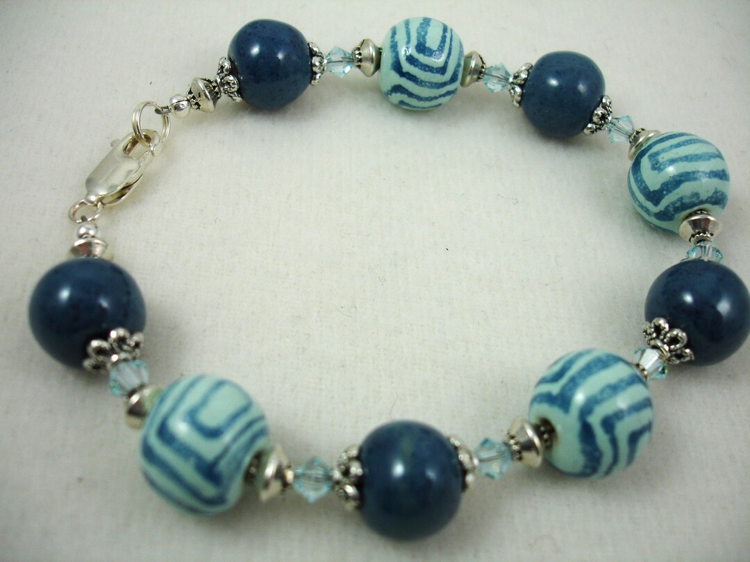 Kazuri Kabit Bracelet main image 0