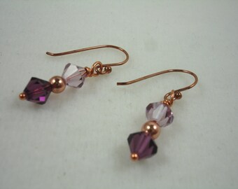 Boucles d’oreilles en cuivre et cristal, boucles d’oreilles en cristal violet, fils d’oreille en cuivre avec deux nuances de cristaux violets