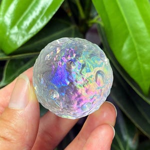 Titanium Rainbow Moon,Quartz Moon,Crystal carving,Mineral specimen,Reiki therapy，home decoration，Crystal gifts 1pc