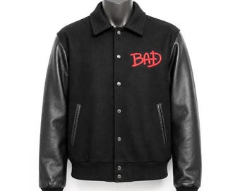 Chaqueta negra de la gira Bad Tour de Michael Jackson