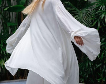 Oversized White Kimono | Flowy Resort Cover-Up