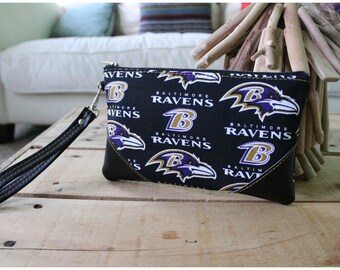 On the go wristlet - wristlet - zipper bag - on the go bag - wristlet - wristket pouch