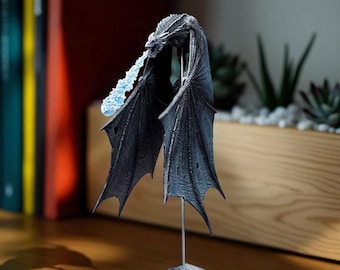 Eisdrache Deluxe Sammelfigur Fantasy Modell detaillierte Drachenstatue für Wohnkultur Tabletop Display und Geschenk
