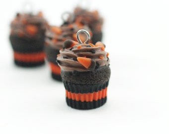 Food Jewelry, Chocolate Charm, Miniature Food, Polymer Clay Food, Halloween Jewelry, Stitch Marker, Food Charm,Halloween Cupcake, Halloween