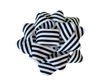 Reusable Black and White Striped Gift Bow: Eco-Friendly Fabric