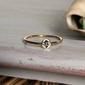 Honey Bee Ring