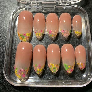 Handmade Pink Floral Nails, Pastel Flower Tips, Press-On Nail Art Set, Pink Press On Nails, Floral Nail Set, Wedding Nails, Summer Nails