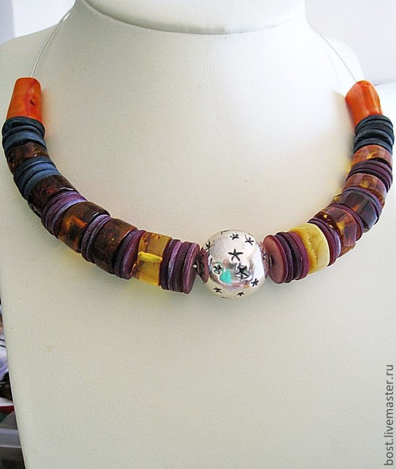 Nacre large Baltic amber Great gift. beautiful 100/% natural Large silver ball with a pattern necklace Choker Corals