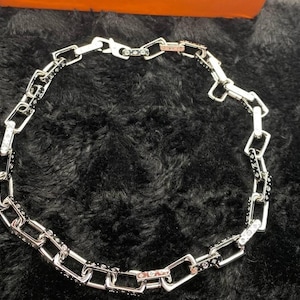 Louis Vuitton Silver Box Chain Necklace