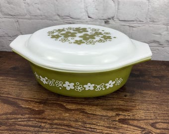 Pyrex Green Daisy Casserole Dish Ovenware 1 1/2 Quart USA Lid 43