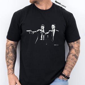 Maglietta in stile Pulp Fiction di Bruno Guimaraes e Dan Burn / Maglietta del Newcastle / Maglietta del Newcastle / Regalo di Natale per i tifosi del Newcastle immagine 2