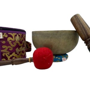 Rare 20cm Tibetan Singing Bowl – Handmade 7-Metal Healing Bowl  | Meditation & Sound Therapy
