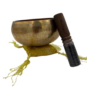 Hand-Beaten 14cm Tibetan Singing Bowl – Authentic Sound Healing with Mallet & Cushion