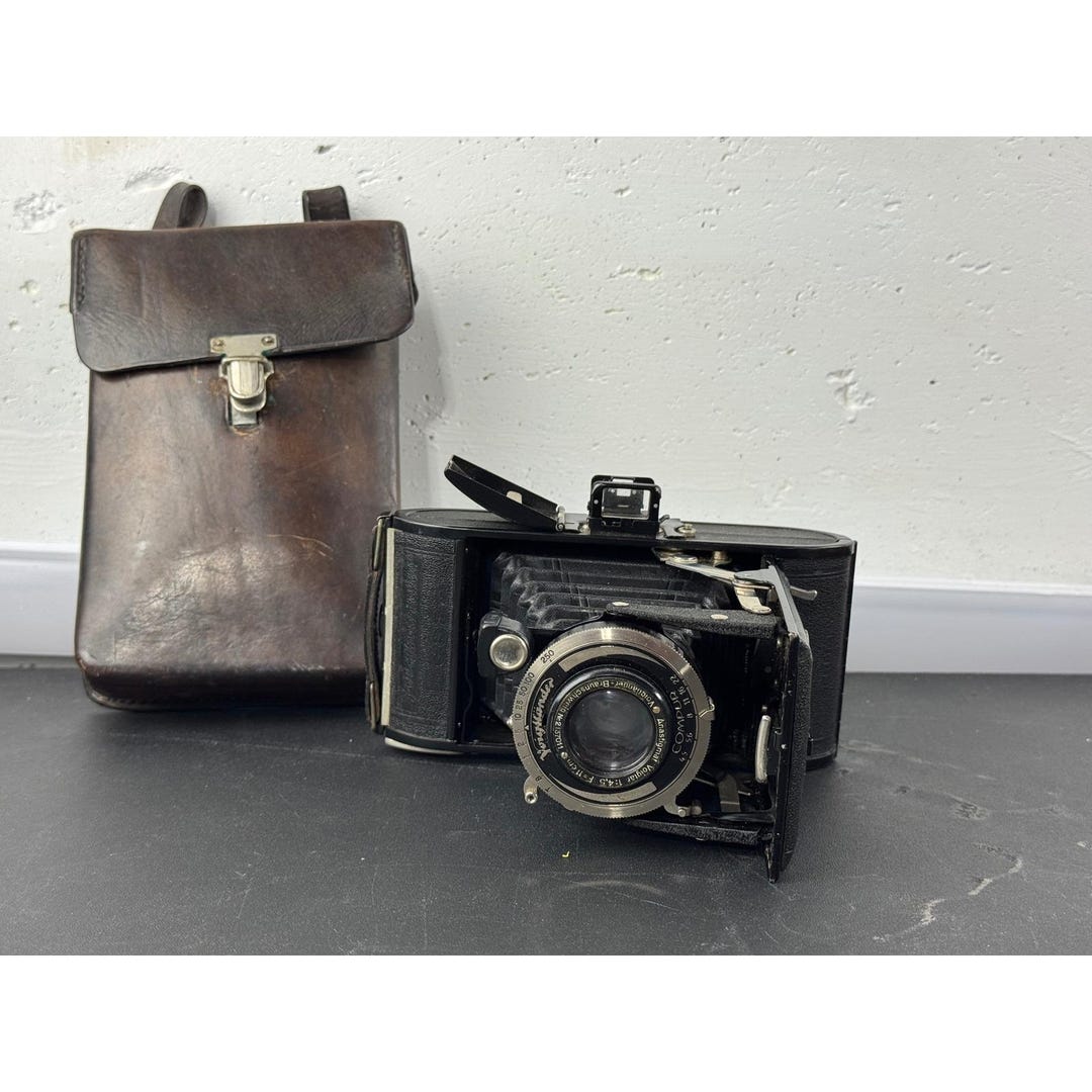 Vintage Voigtlander BESSA Folding Camera Anastigmat 1:4.5 F=11cm