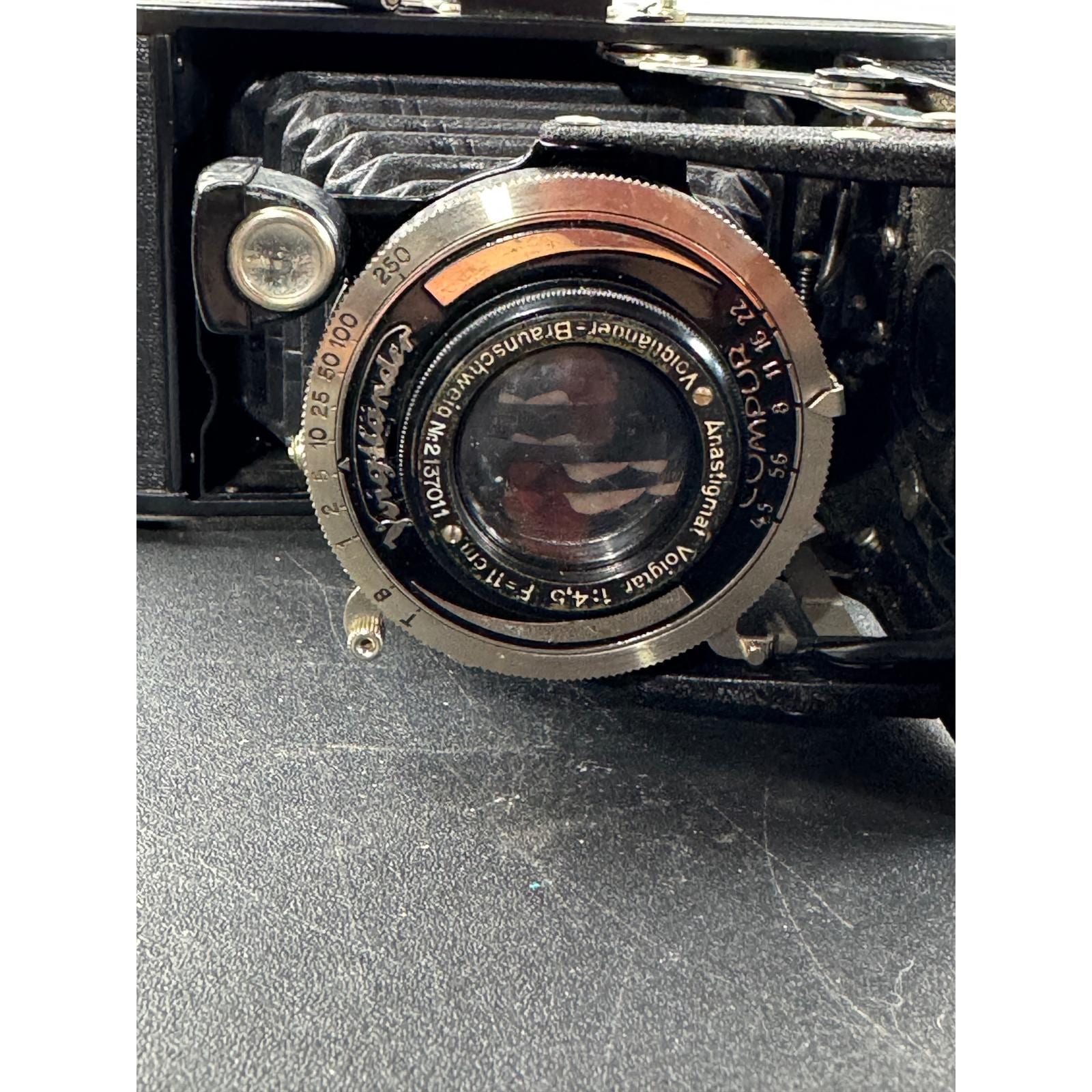 Vintage Voigtlander BESSA Folding Camera Anastigmat 1:4.5 F=11cm