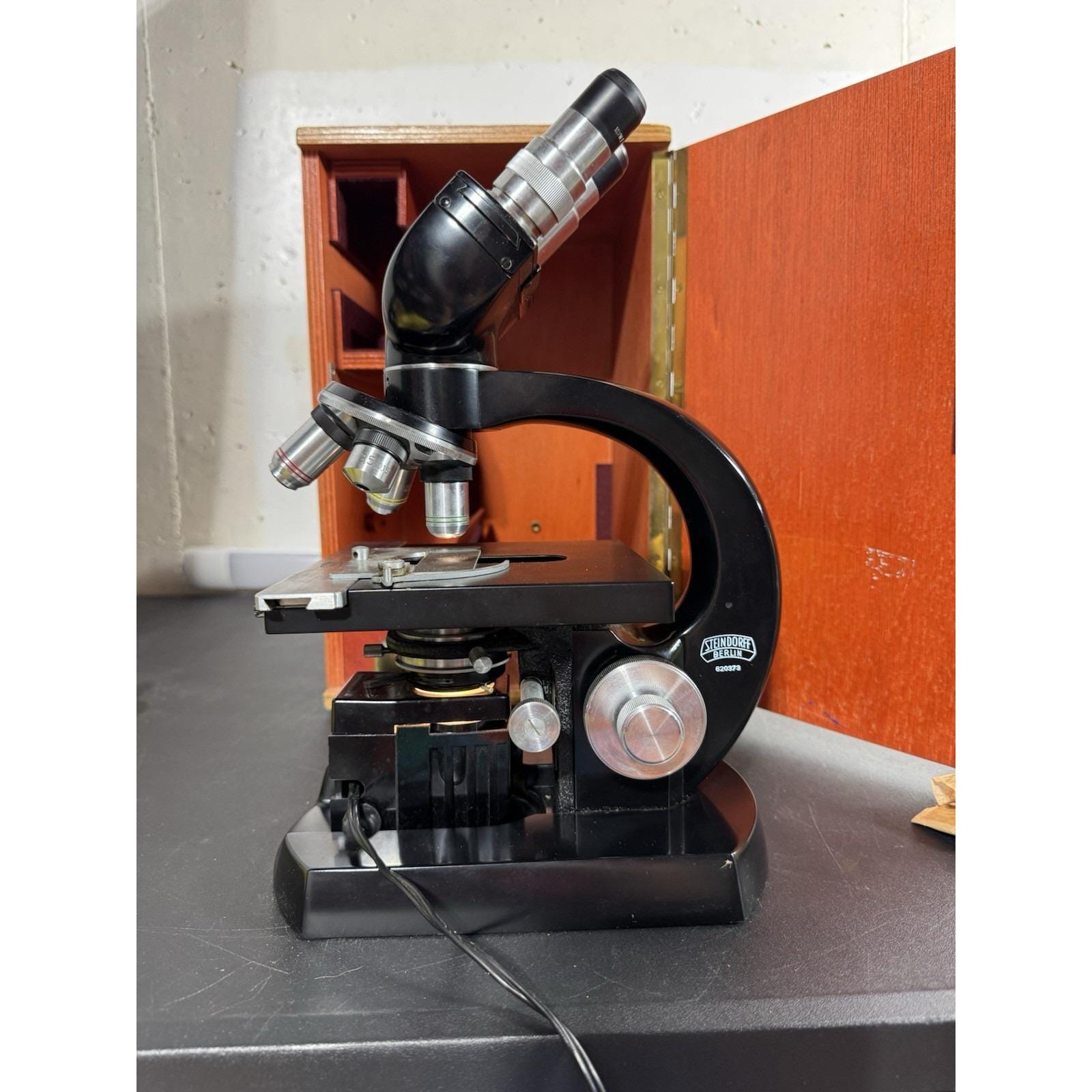 ジャンク　顕微鏡　Steindorff & Co.  ドイツ製　Berlin Steindorff Berlin Monocular Microscope Excellent Condition W Case