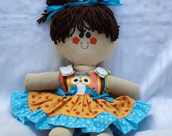 La bambola di pezza LillieGiggles chiamata Lisa, fatta a mano, è alta 12 pollici