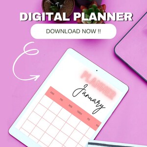Może przedstawiać: Cyfrowy planer wyświetlany na tablecie, z kalendarzem na styczeń. Obraz zawiera tekst "DIGITAL PLANNER" i "DOWNLOAD NOW !!". Widoczny jest również tygodniowy planer. Tło jest różowe.