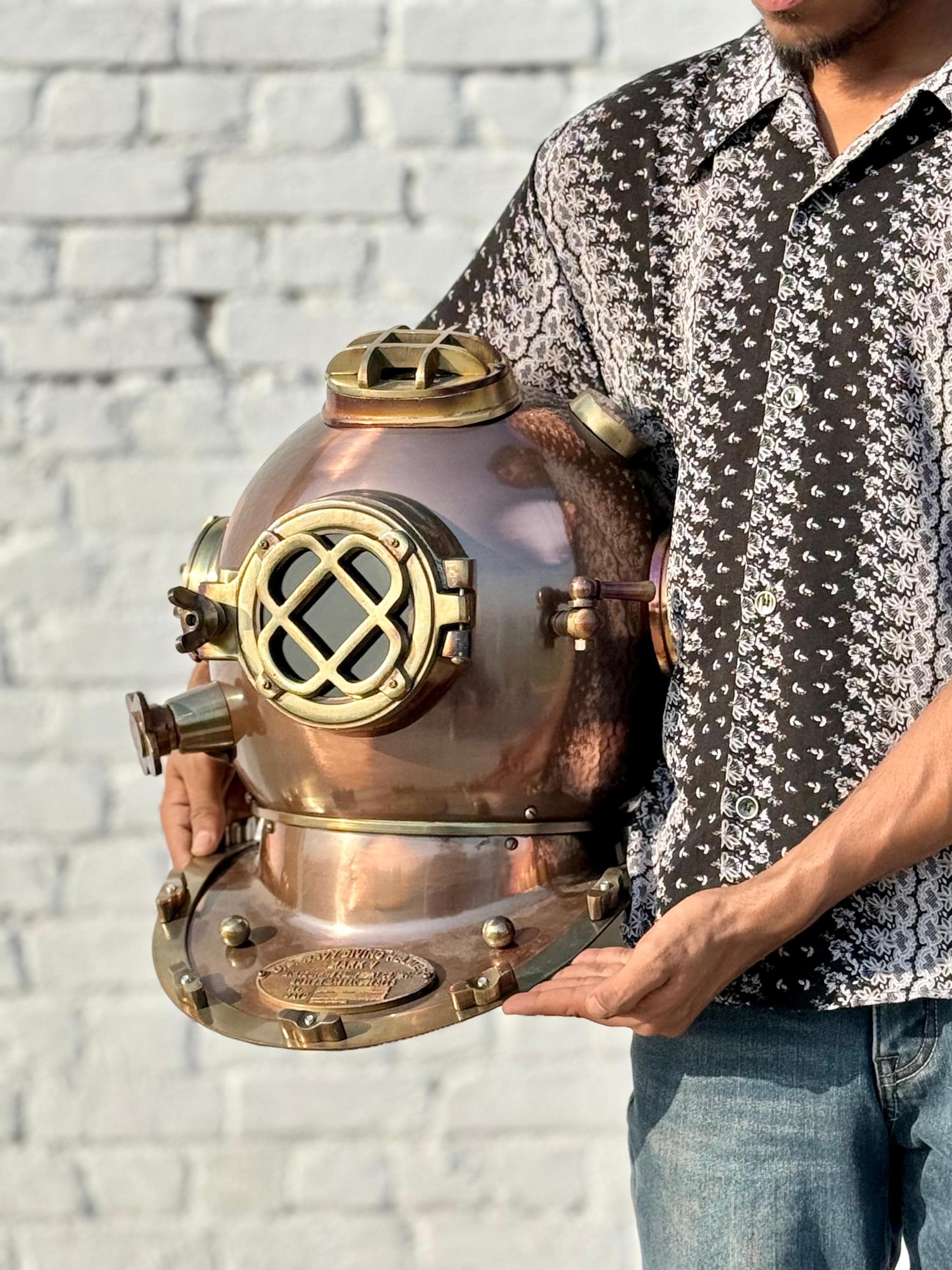 Handmade US Navy Diving Helmet: 18 Inch Nautical Decor