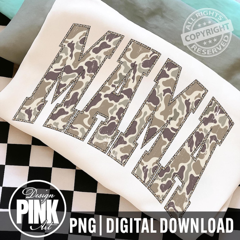 Mama Camo PNG, Leopard Varsity Mama Shirt Design, Sportmamma PNG, Trendig Mammalivsgrafik, Sublimering PNG, Digital Nedladdning bild 3
