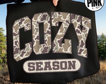 Camuflaje retro acogedor de temporada occidental (PNG), ambiente otoñal de camuflaje (PNG), vaquero universitario desgastado de camuflaje campestre (PNG), temporada de caza de camuflaje (PNG)