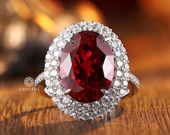 Anel com Rubi Oval de 8,18 CT Cultivado em Laboratório, Anel com Rubi Oval e Halo de Diamantes, Anel de Joia Fina, Presente de Luxo para Festas - Ideal para Mulheres