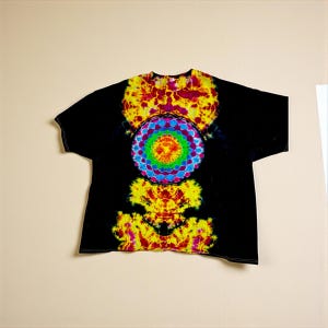3XL Tie Dye Mandala T-Shirt: Handgemachtes Schwarzlicht Reaktives Festival Outfit