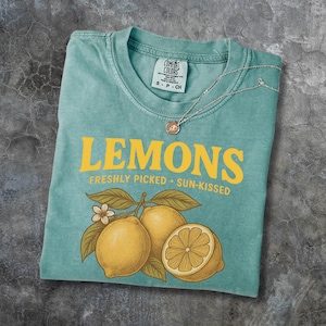 Vintage Lemon Tee, Oversized Graphic Summer Top, Foodie Retro Shirt, Food Lover Gift, Aesthetic Fruit Cottage Core Tee, Comfort Colors Shirt
