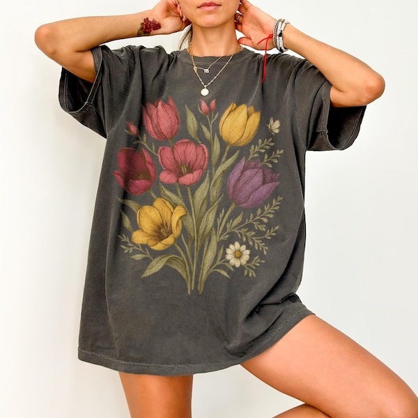 Vintage Cottagecore Tulip Tee, Oversized Graphic Summer Top, Retro Flowers Shirt, Botanical Lover Gift, Y2k Nature Tee, Comfort Colors Shirt