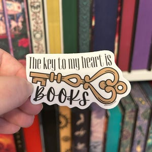 Sticker: The key to my heart is books