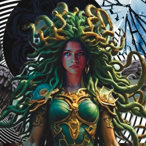 Op de afbeelding: Digitale kunstprint met een vrouw met groen haar van slangen, gekleed in een groene en gouden outfit, met zwarte rozen. De afbeelding heeft een donkere, artistieke stijl met de tekst "RUE X MEDUSA" onderaan.