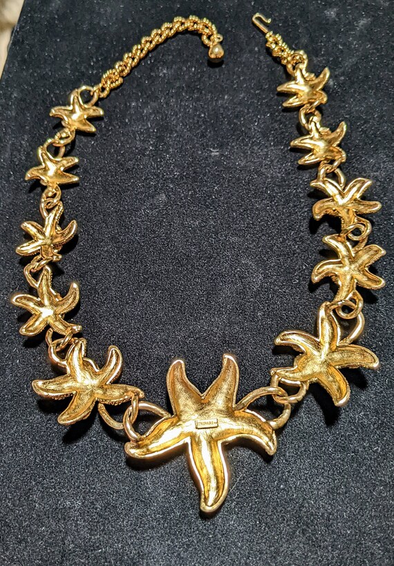 Stunning Vintage Trifari Starfish Necklace - image 3