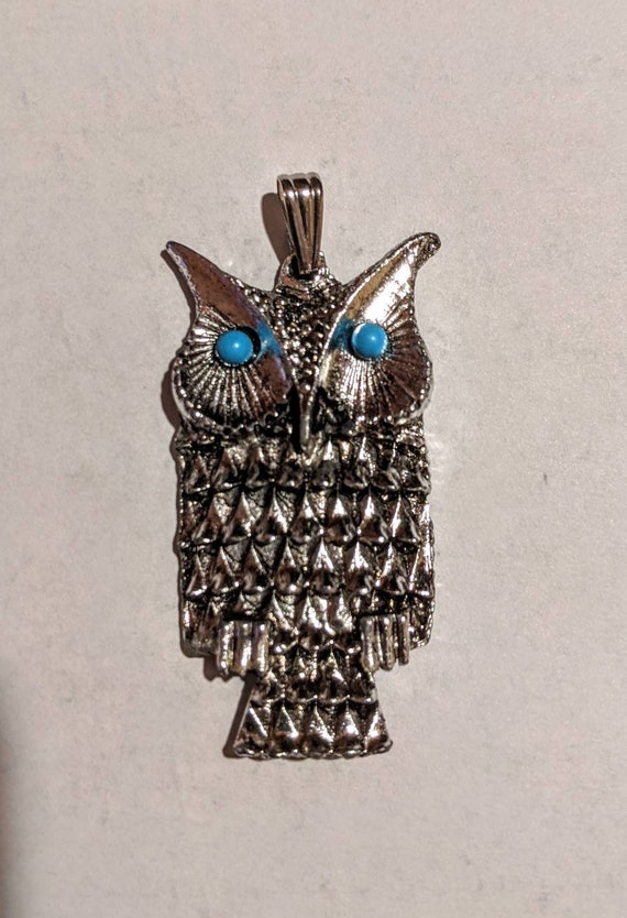 Chunky Textured Silver Toned Owl Pendant With With