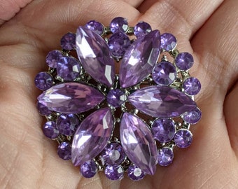 Vintage Purple/Lavender Rhinestone Flower Brooch With Silver Toned Metal